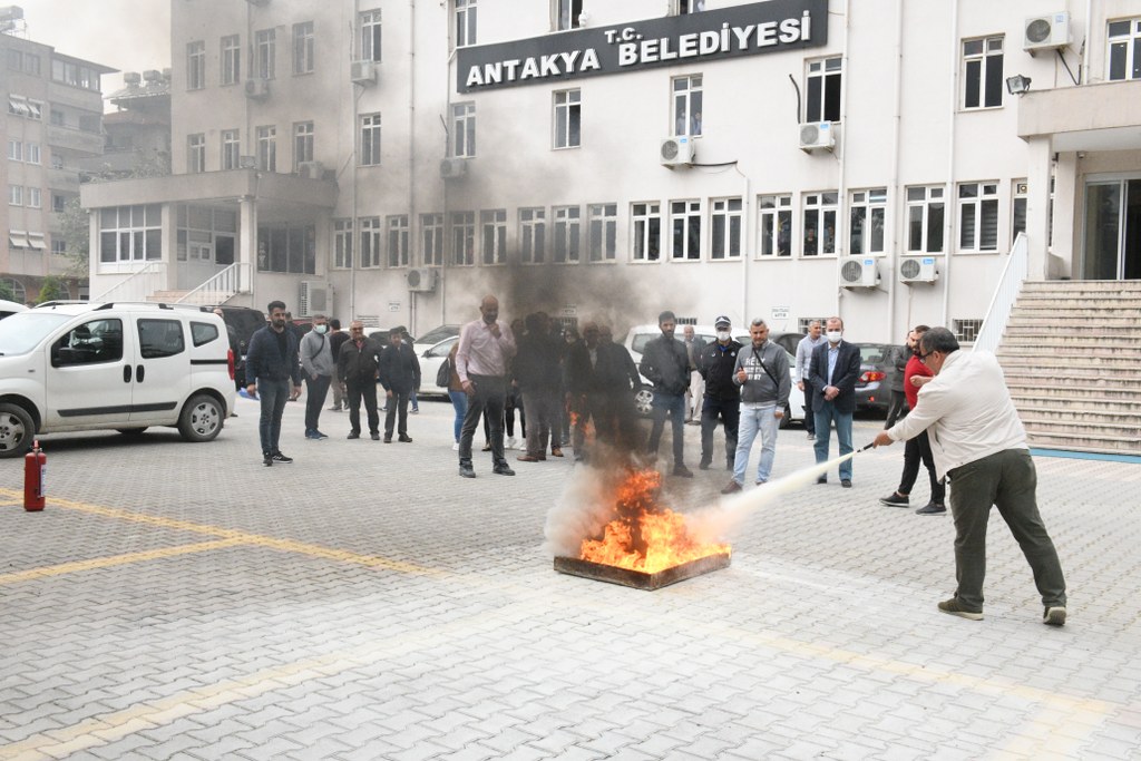 Antakya Belediyesinde yangın tatbikatı yapıldı