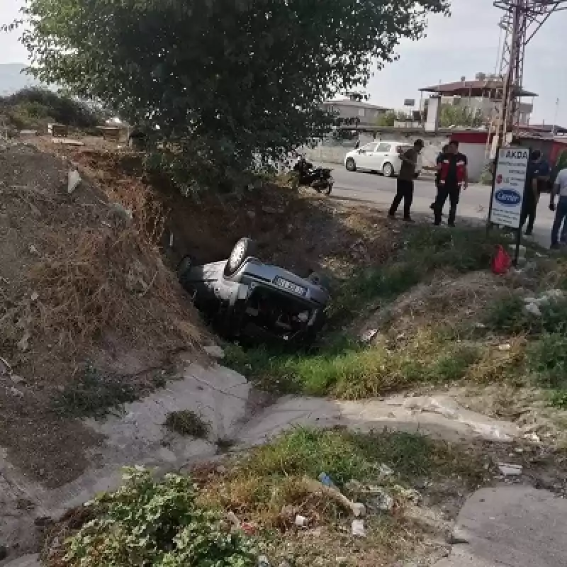 İki Otomobilin Karıştığı Kazada 5 Kişi Yaralandı