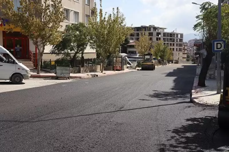 Çekmece Caddesi Asfaltlanıyor