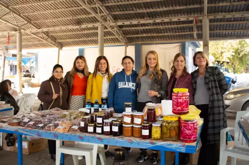 Defne’de ‘Kadın Emeği Pazarı’ Ilgi Görüyor