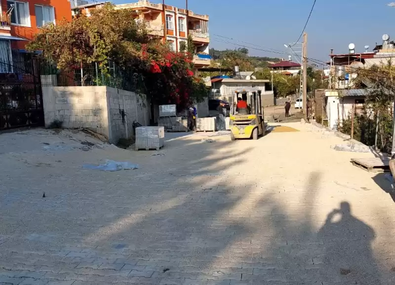 Samandağ Belediyesinden Mahallelere Eş Zamanlı çalışma