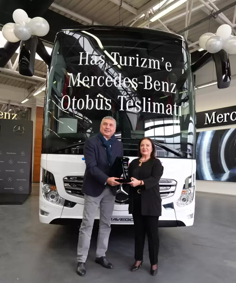 Mercedes-Benz Türk, Has Turizm’e 3 Adet Tourismo 16 Ve 1 Adet Travego 16 Teslim Etti