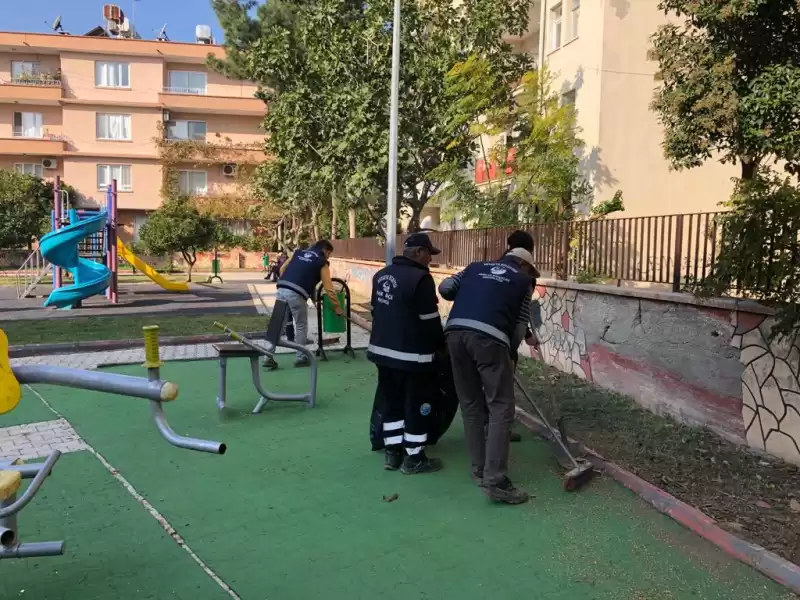 Antakya’da Park Ve Yeşil Alanlar Kışa Hazırlanıyor