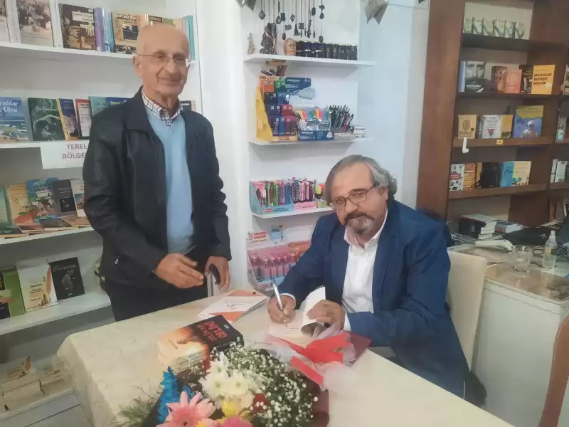 Orontes Kitabevi Eğitimci Yazar Bülent Can’ı Ağırladı