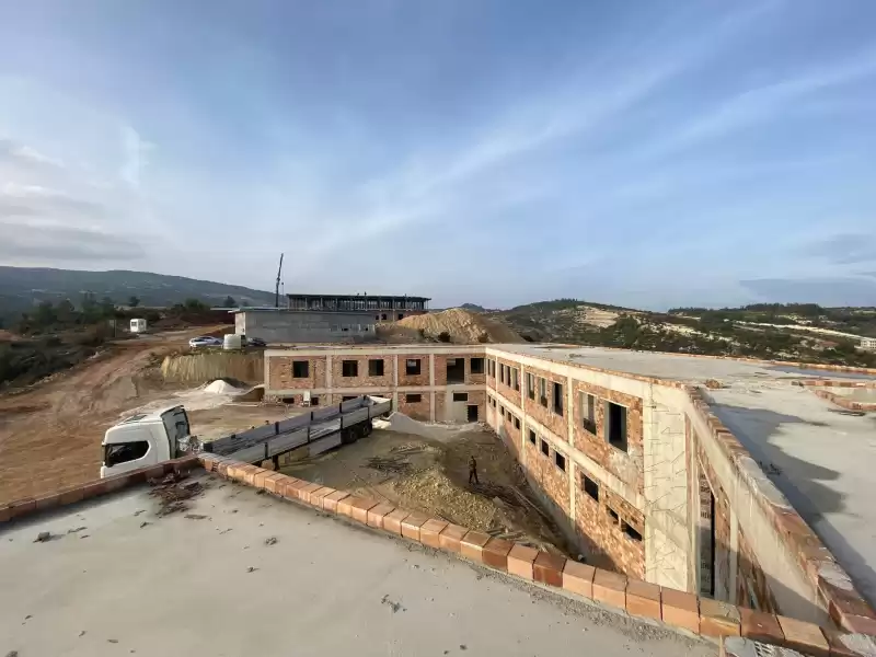 Yalçın’dan Huzurevi, Ilkokul Ve çok Amaçlı Salon Inşaatında Inceleme