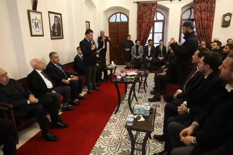 HATAY’DA NOEL COŞKUYLA KUTLANDI