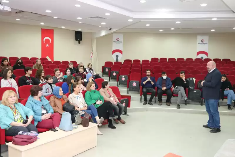 Lise öğrencileri Erasmus Projeleri Kapsamında İSTE’deydi