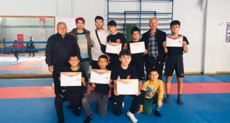 Kozkalesi Spor Kulübü Güreş Takımından Başarı