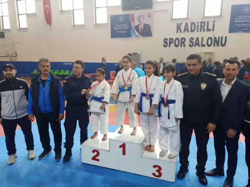 Antakya Belediyesi Karate Takımından Büyük Başarı