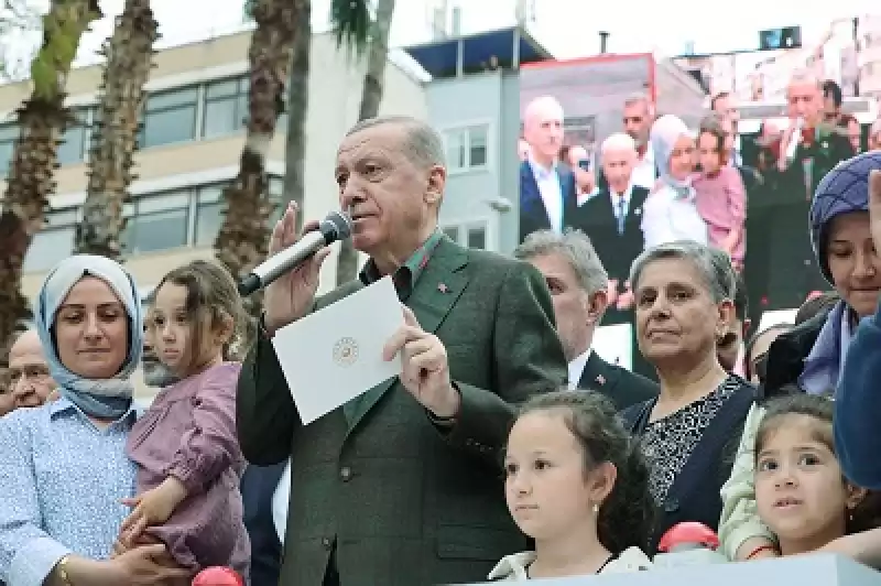 Cumhurbaşkanı Erdoğan, Deprem Konutları Ve Yeni Devlet Hastaneleri Temel Atma Töreninde Konuştu