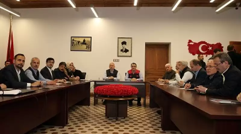 Bakanlar Dönmez Ve Karaismailoğlu, İskenderun Limanı'nda Açıklama Yaptı
