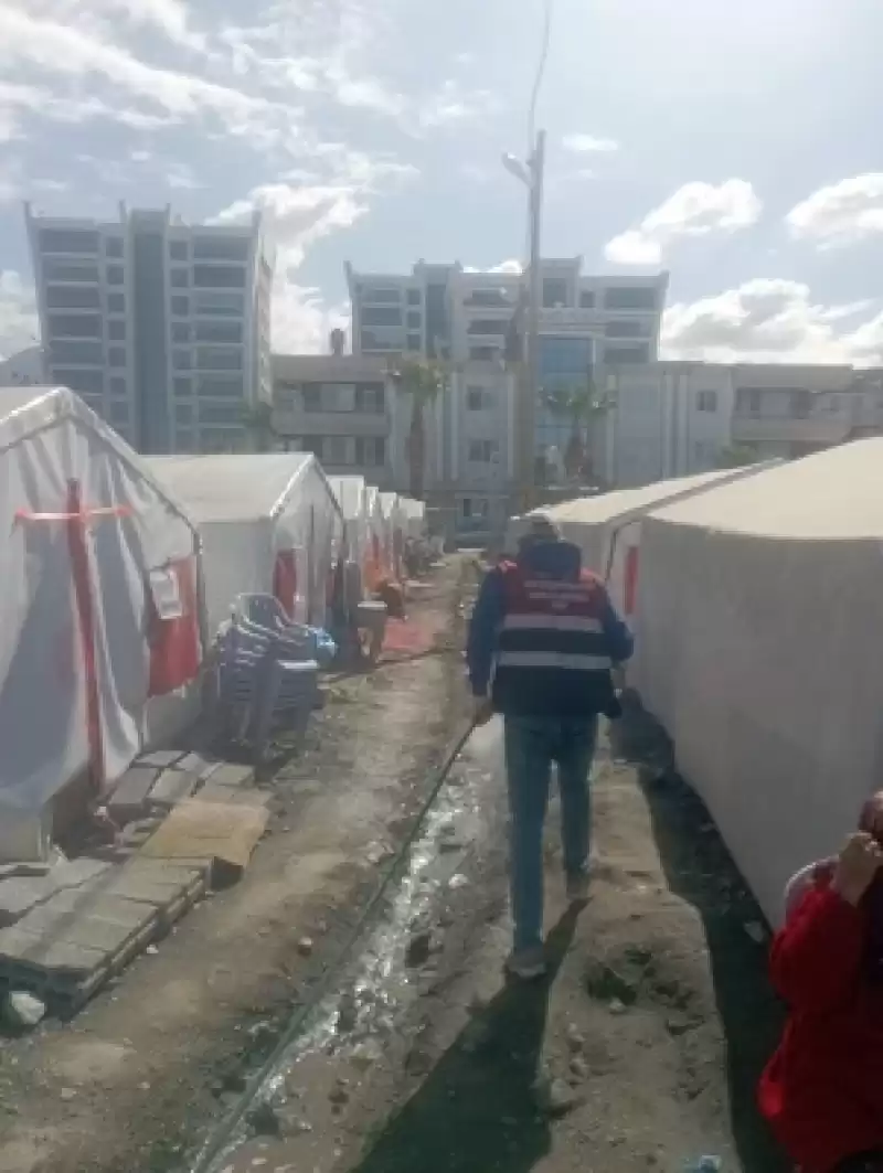 Hatay Büyükşehir Belediyesi’nden Tam Donanımlı Ilaçlama Hizmeti