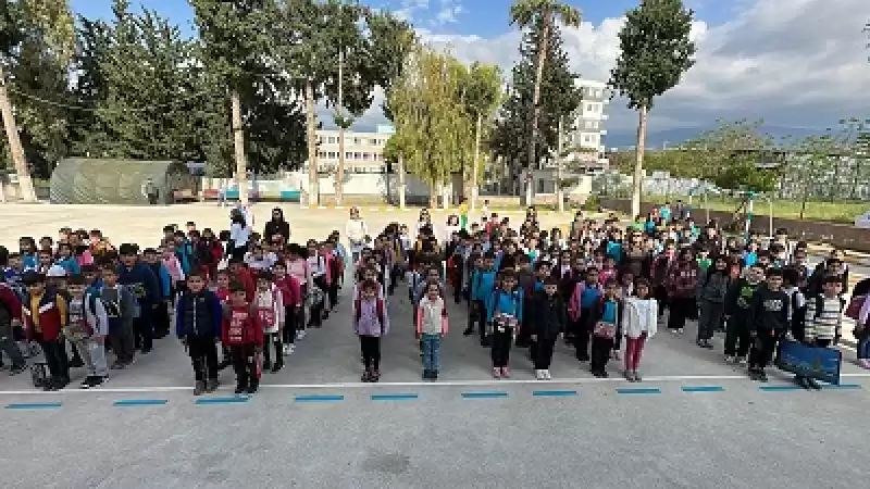 Hatay'da 210 Bin öğrenci Ara Tatil Için Son Derse Girdi