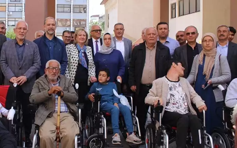 İskenderun Belediyesinden Engellilere Akülü Tekerlekli Sandalye Desteği
