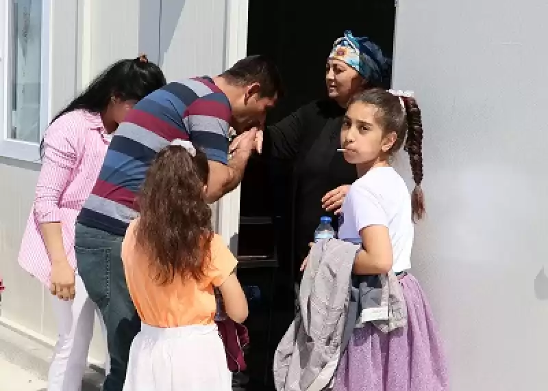 Hataylı Depremzedeler Bayramı Konteyner Kentte Kutluyor