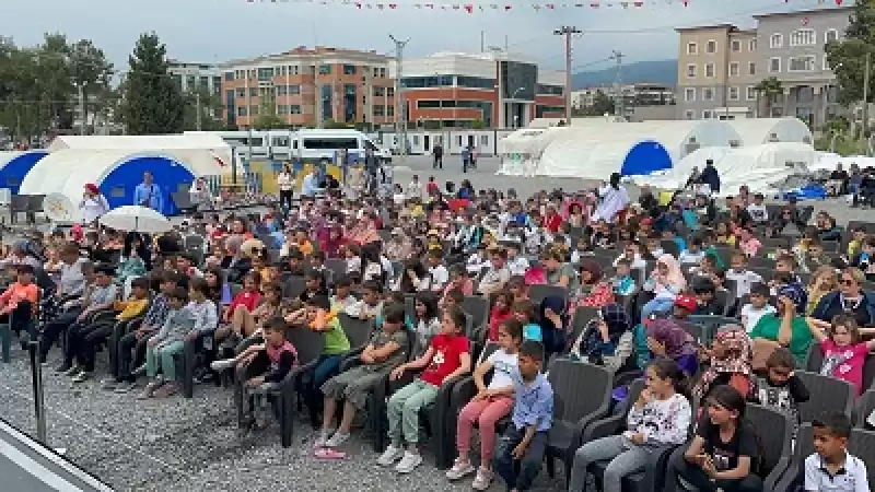 Kamyon Tiyatrosu Hatay'da çocuklarla Buluştu 