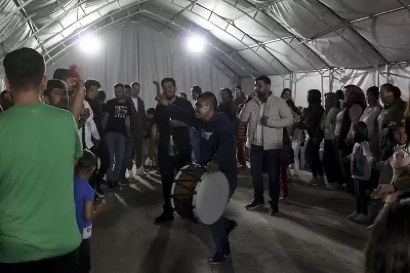 Hatay'da Depremzede Genç çadır Kentten Askere Uğurlandı