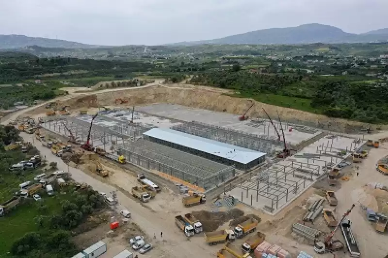 Hatay'da Defne Devlet Hastanesi Inşaatı Yükseliyor