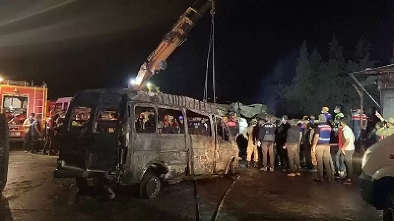 Hatay'da Tır İle çarpışan Kamyon 11 Araca çarparak Durabildi