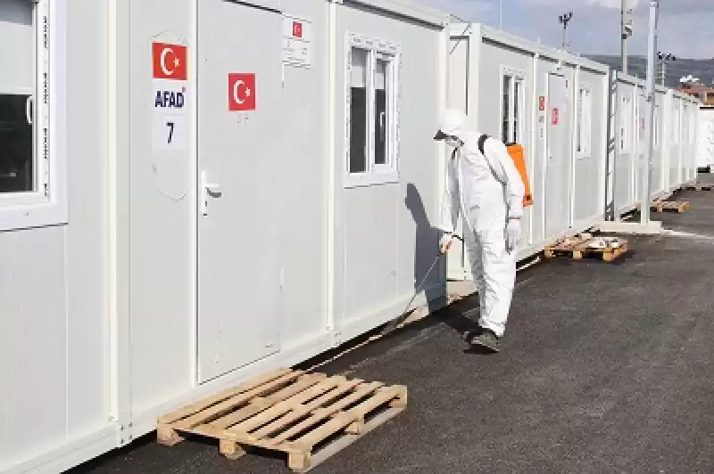 Hatay'da Depremzedelerin Kaldığı Konteyner Ve çadır Kentler Düzenli Ilaçlanıyor