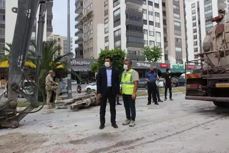 İskenderun'da Ağır Hasarlı Binaların Yıkım Ve Enkaz Kaldırma çalışmaları Başladı