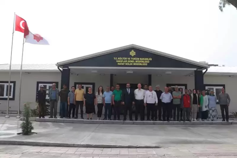 Vakıflar Hatay Bölge Müdürlüğü Prefabrik Binasında Hizmetini Sürdürüyor