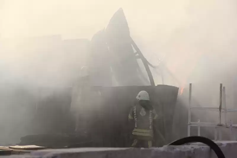 Hatay’da Mobilya Imalathanesinde çıkan Yangın Söndürüldü