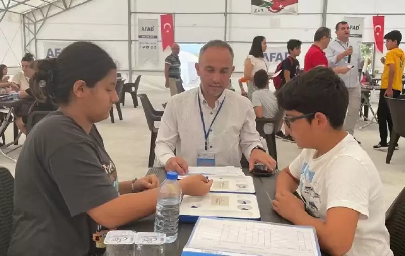 Hatay'da çadır Kentte Akıl Ve Zeka Oyunları Turnuvası Yapıldı