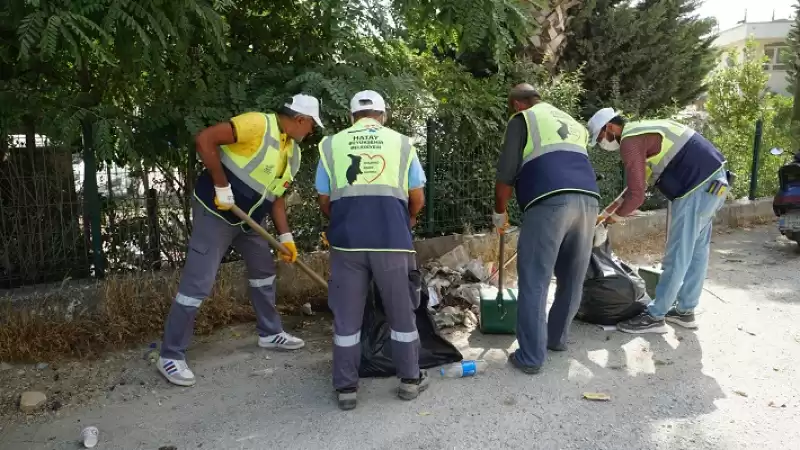 HBB’den Samandağ’dan Erzin’e Kadar Kıyılarda Temizlik
