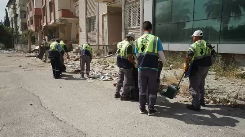 HBB’den Samandağ’dan Erzin’e Kadar Kıyılarda Temizlik