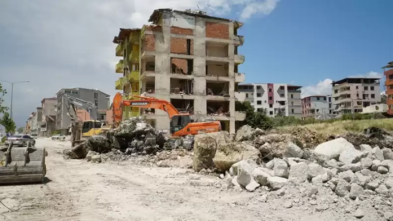 Metin Açık: Hatay’da 22 Bin Enkaz Kaldırıldı 58 Bin Bina Daha Yıkılacak
