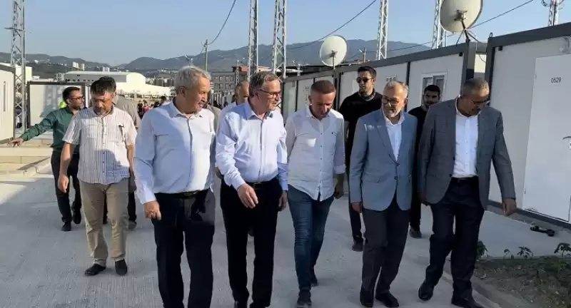 İskenderun'da Yapımı Tamamlanan 201 Konteynerde Yaşam Başladı