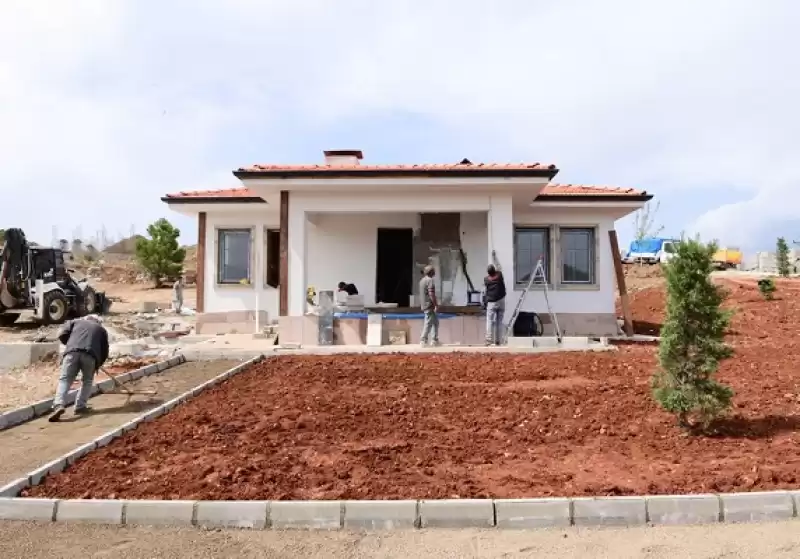 Köy Evleri Tamamlanıyor
