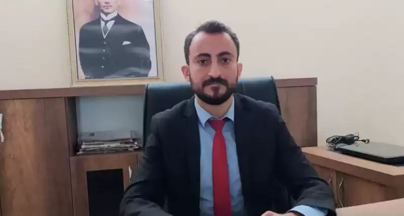 Hiç Kimseye Bağlı Değiliz, Kimzeden Destekte Almıyoruz