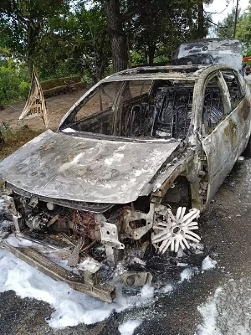 Hatay'da Otomobilde çıkan Yangın Söndürüldü