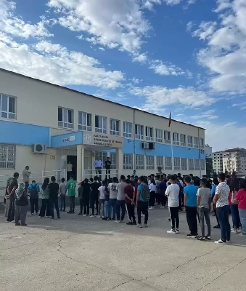 Olumsuz Koşullara Rağmen Hatay'da Eğitim Başladı