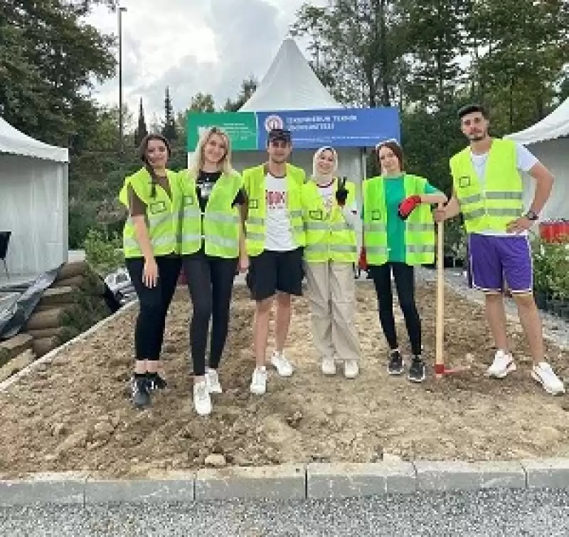 İste’li öğrenciler Peyzaj Fuarında ödül Aldı