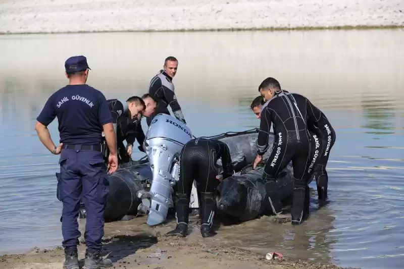 Hatay'da Baraj Gölünde Kaybolan Iki Kuzenin Cansız Bedenlerine Ulaşıldı