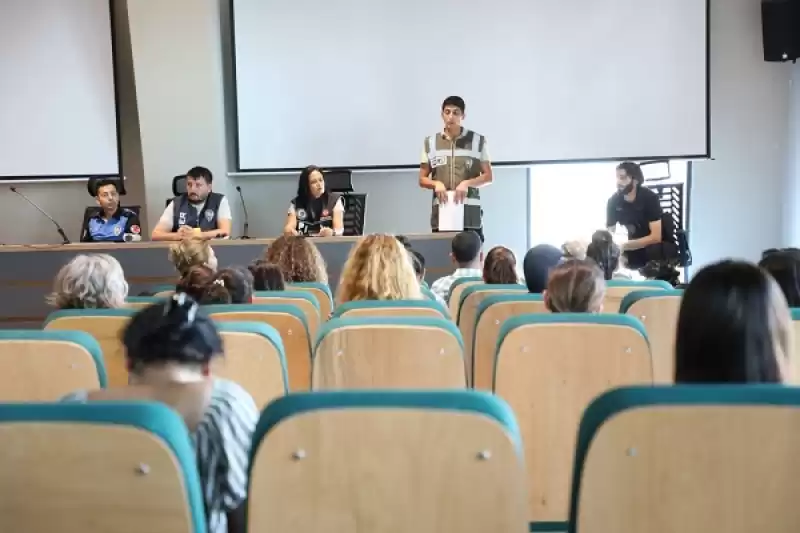 HBB Ve Il Emniyet Müdürlüğü Iş Birliği Ile Kades, Uyuma Ve Haydi Ile Ilgili Seminer