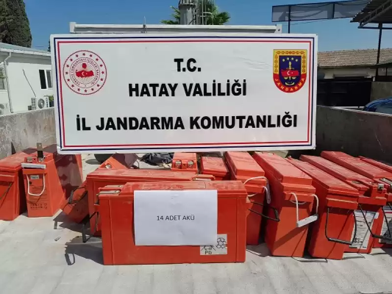Hatay'da Baz Istasyonlarından Akü çaldıkları öne Sürülen 2 şüpheli Yakalandı