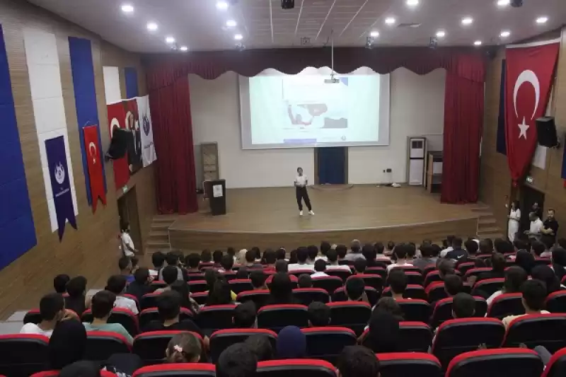 Dalış Rekortmeni Şahika Encümen, Yayladağı’nda