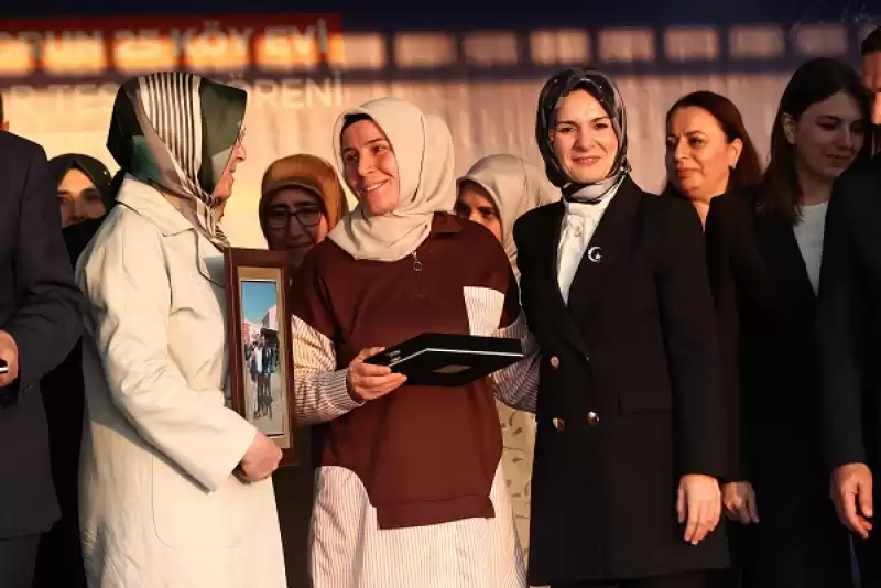 Bakanlar Özhaseki Ve Göktaş, Hatay'da Babatorun Köyü Konutları Anahtar Teslim Törenine Katıldı