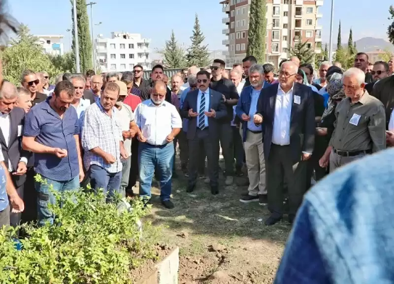 Asaf Toksöz Son Yolculuğuna Dualarla Uğurlandı