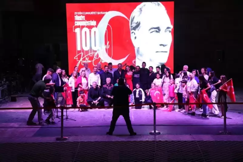 Hatay’da Cumhuriyet’in 100.yılı Coşku Ve Umutla Kutlandı