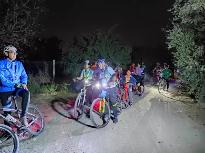 Hatay'da Bisikletliler Narenciye Tüketimi Için Pedal çevirdi