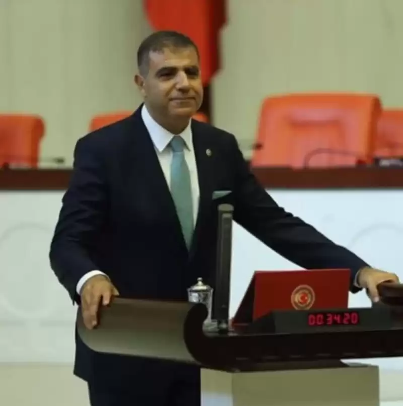 Güzelmansur: Enkazlarımız Dekor, Acılarımız Gişe Geliri Değil