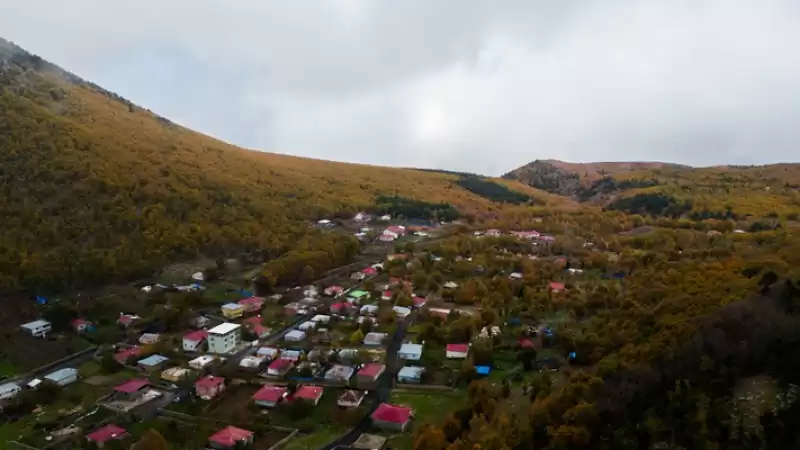 Amanoslar'daki Çardak Yaylası Sonbahar Renklerine Büründü 