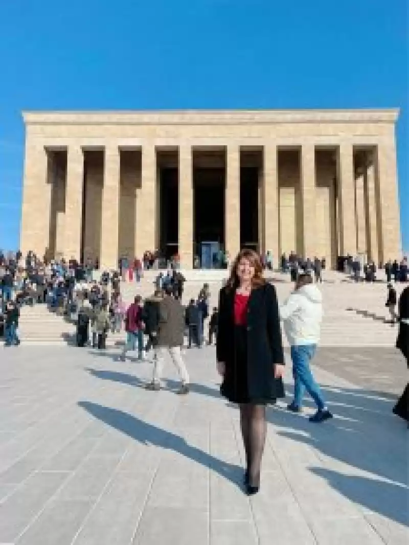 Oduncu:”Eserinin Üzerinde İmzası Olmayan Yegane Sanatkar Öğretmendir.”