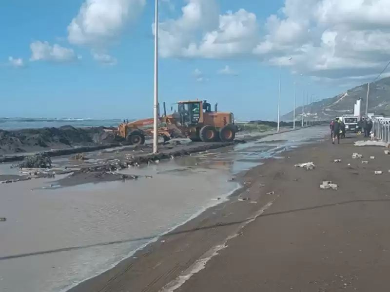 Samandağ'da Ekipleri Su Taşkınlarına Anında Müdahale Etti