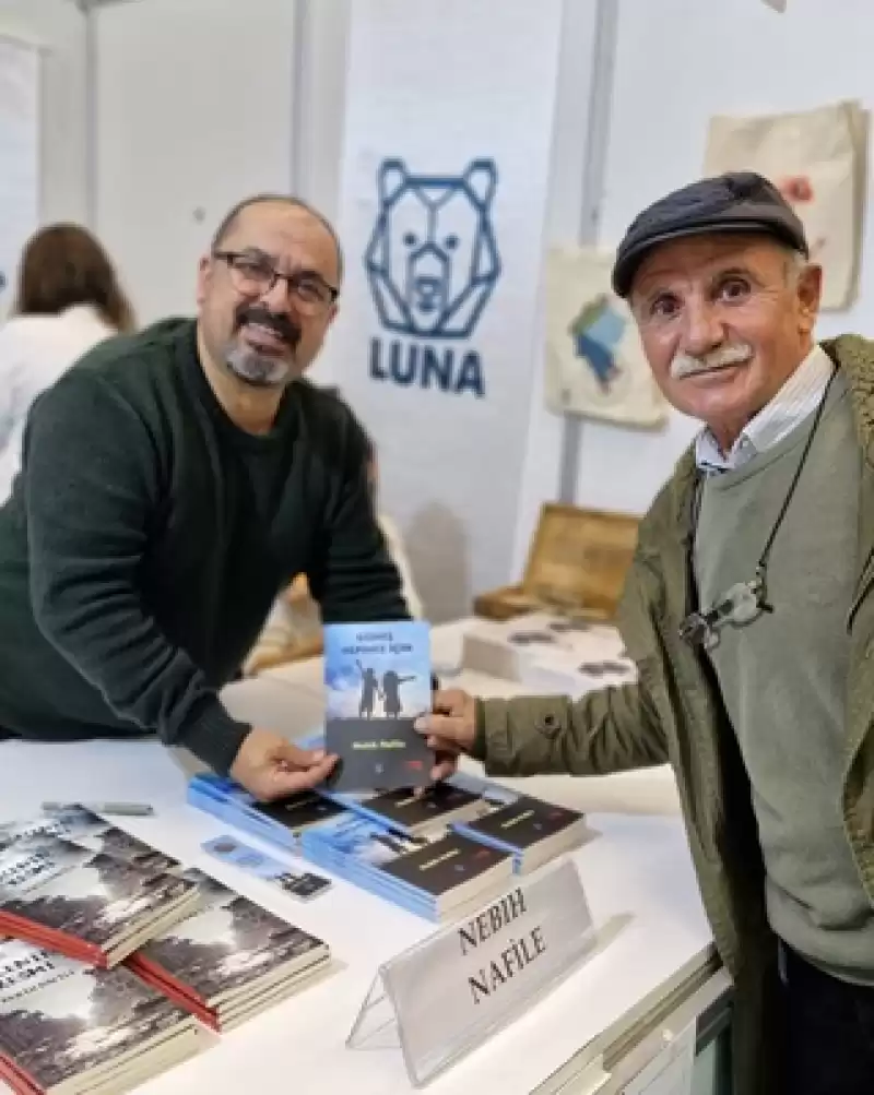 Antakyalı Nebih Nafile Ankara Kitap Fuarı’nda Kitaplarını Imzaladı